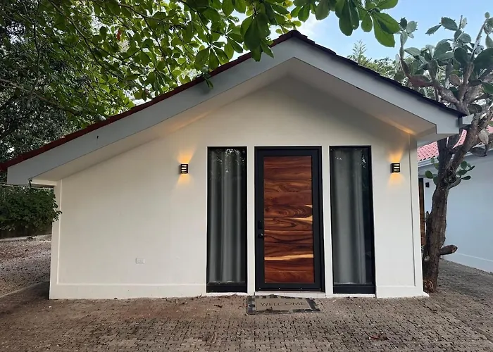 Villa Private 1br Retreat Queen Bed Pool Near El Coco
