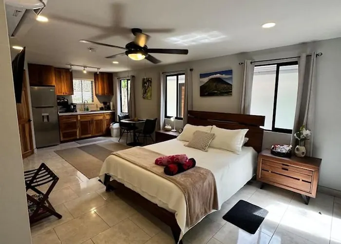 Villa Private 1br Retreat Queen Bed Pool Near El Coco
