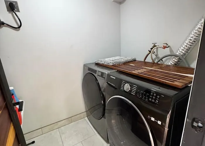Villa Private 1br Retreat Queen Bed Pool Near El *