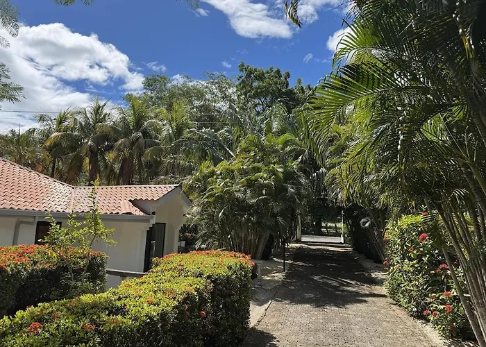 Villa Private 1br Retreat Queen Bed Pool Near El Coco