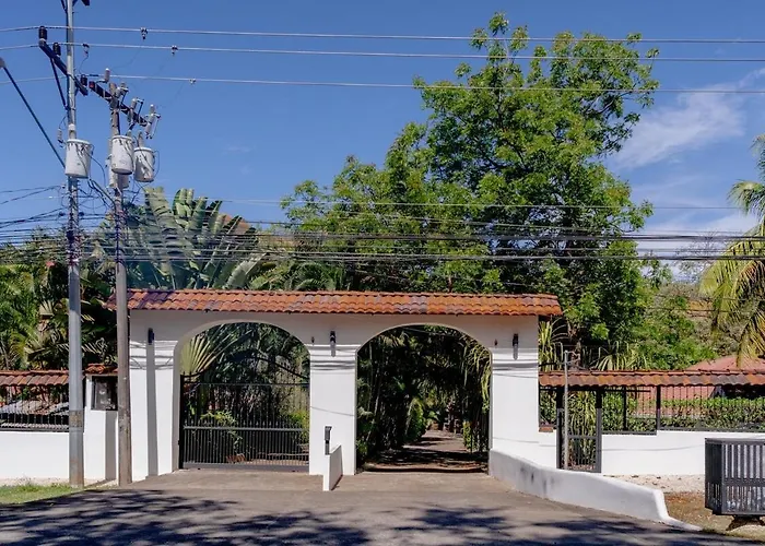 Villa Private 1br Retreat Queen Bed Pool Near El Coco